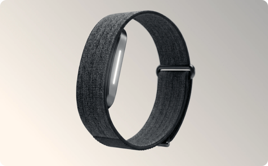 Hume Band long battery life — up to 14 days